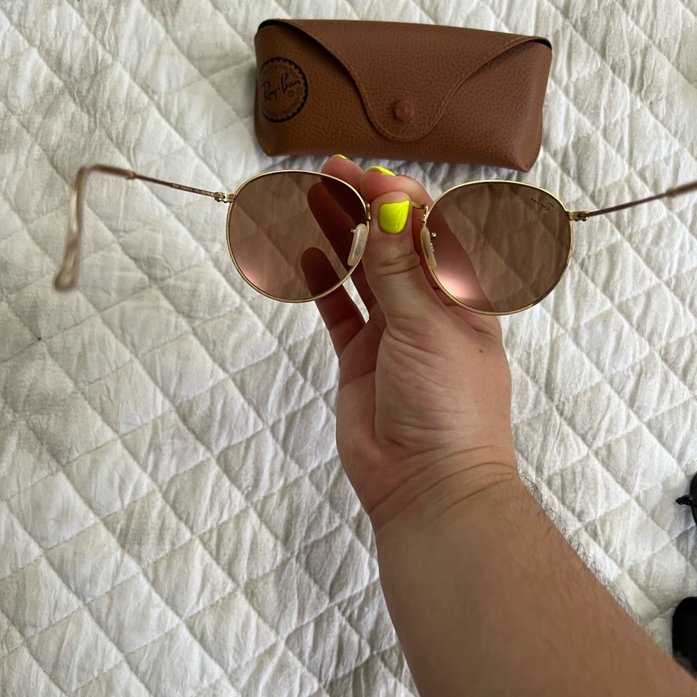 AUTHENTIC - Ray Ban Round Flash Lenses